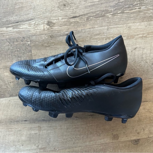 Nike Phantom Venom Club FG Black main image 5